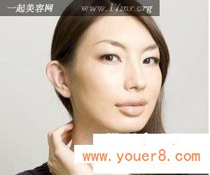 20xx年最流行米黄色唇妆完成图